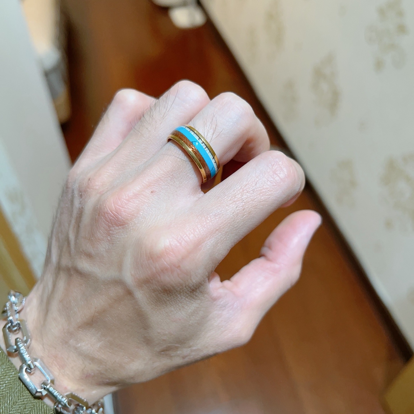 Bvlgari B zero1 ring Yellow gold with turquoise red jasper and mother-of-pearl inlay 10