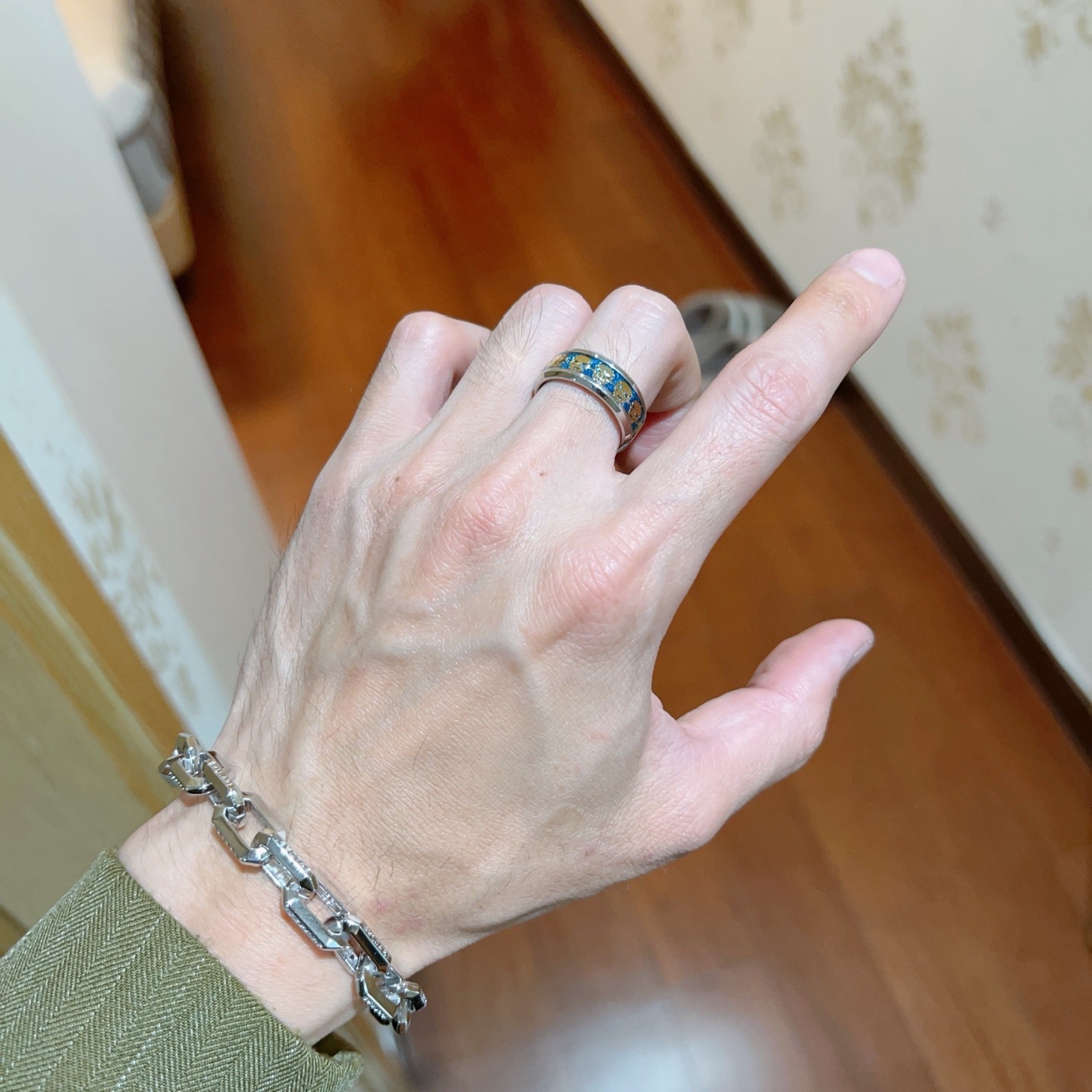 Bvlgari Bvlgari V ring silver-toned metal gold accents blue enamel 10