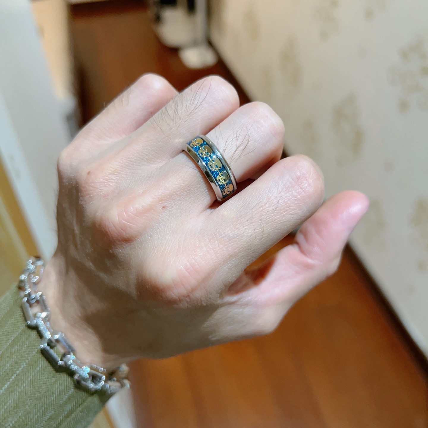 Bvlgari Bvlgari V ring silver-toned metal gold accents blue enamel 10