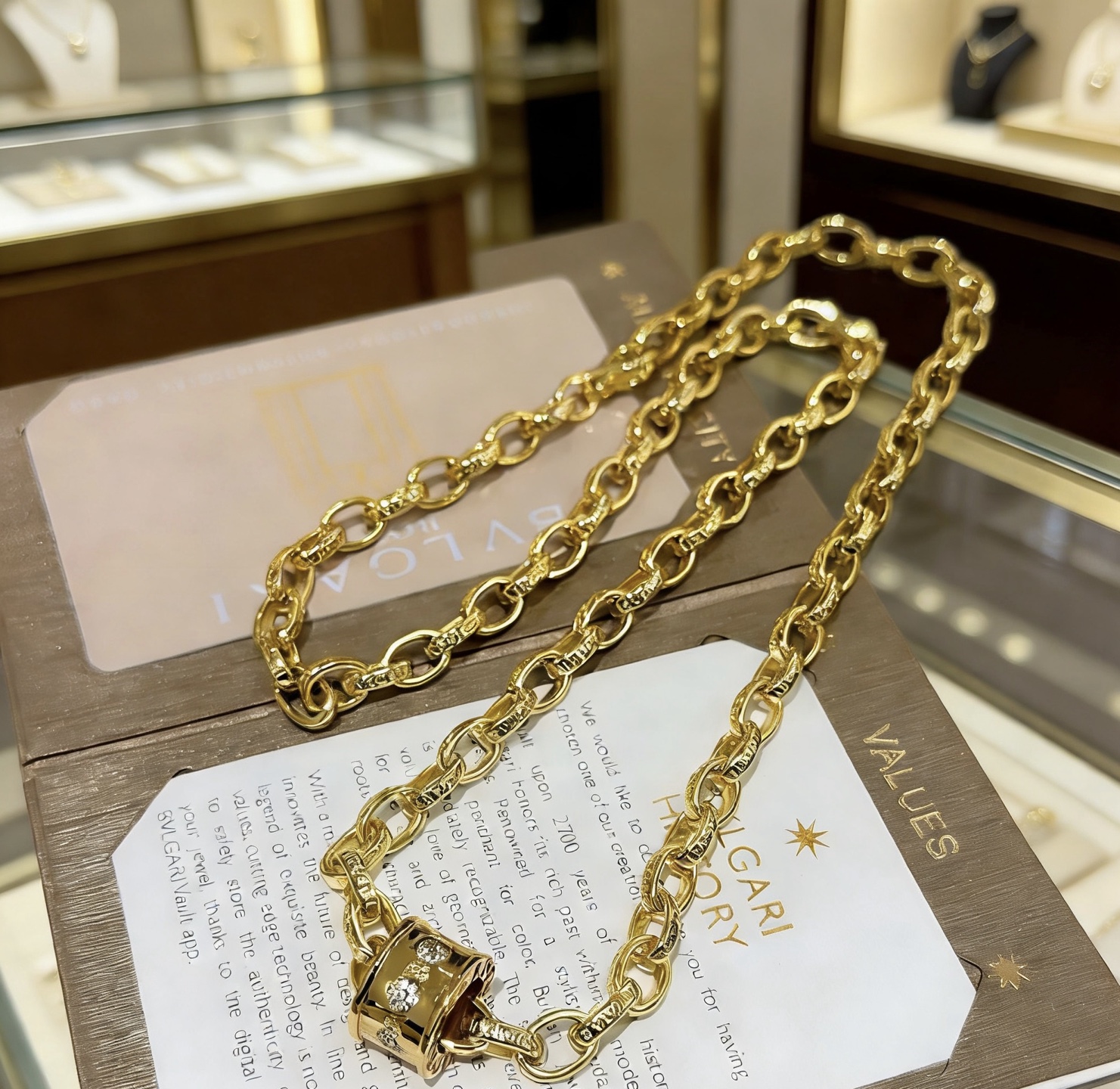 Bvlgari B zero1 necklace 18k yellow gold with clear diamond accents 45cm