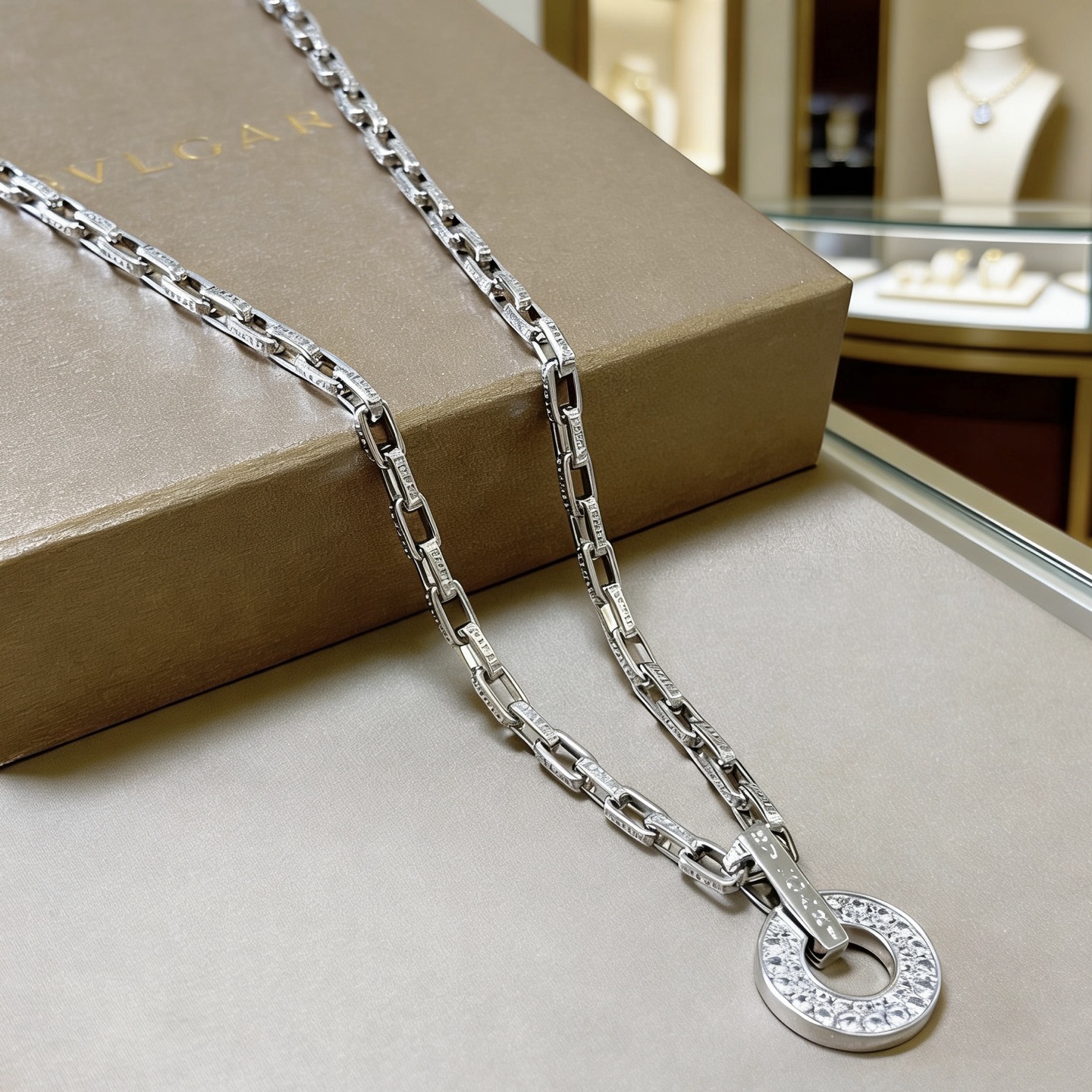 Bvlgari Bvlgari V necklace 18K white gold with pave diamonds 60cm
