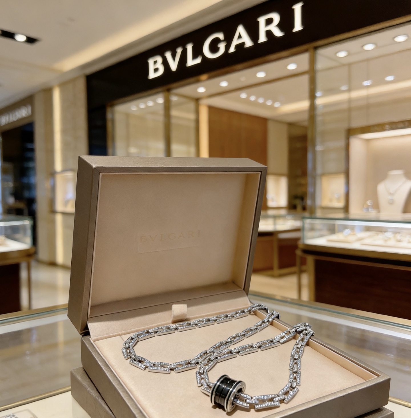 Bvlgari B zero1 necklace Silver-toned metal with black ceramic and pave clear diamonds 60cm