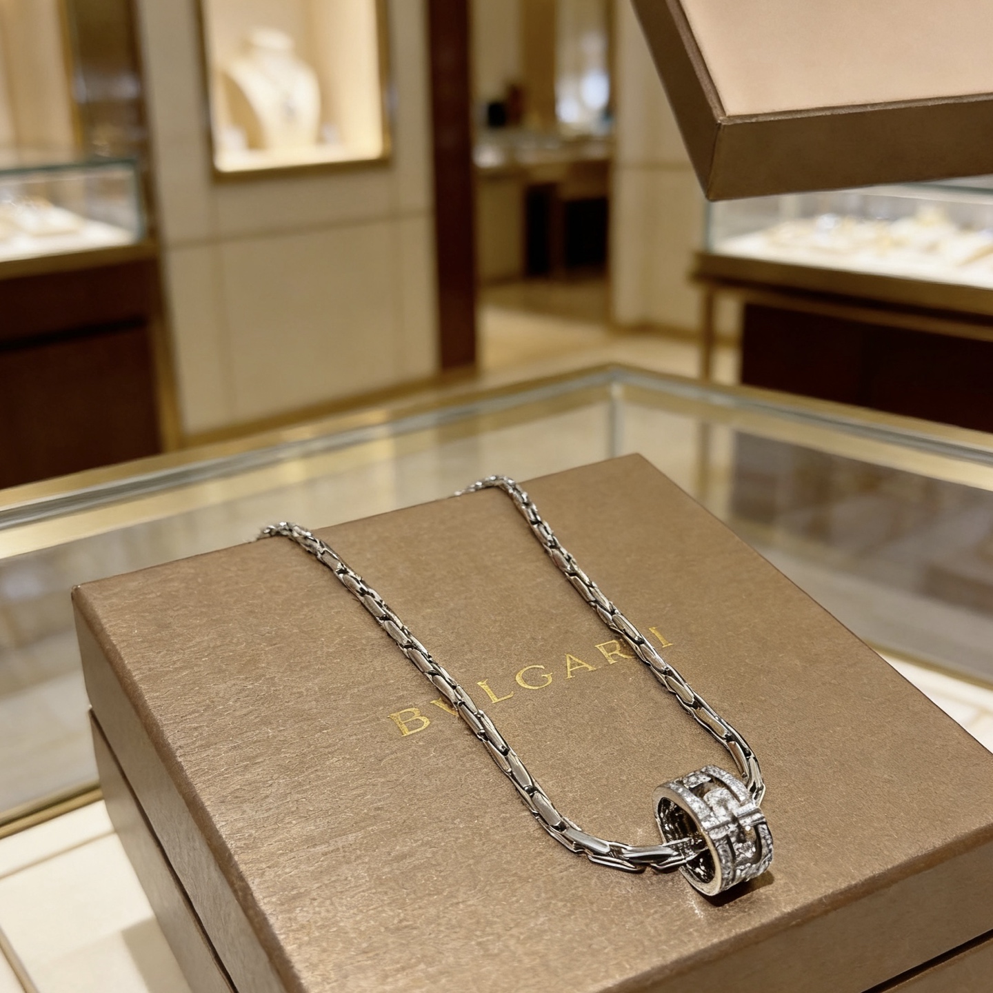 Bvlgari Parentesi necklace Silver-toned white gold with clear diamond accents 60cm
