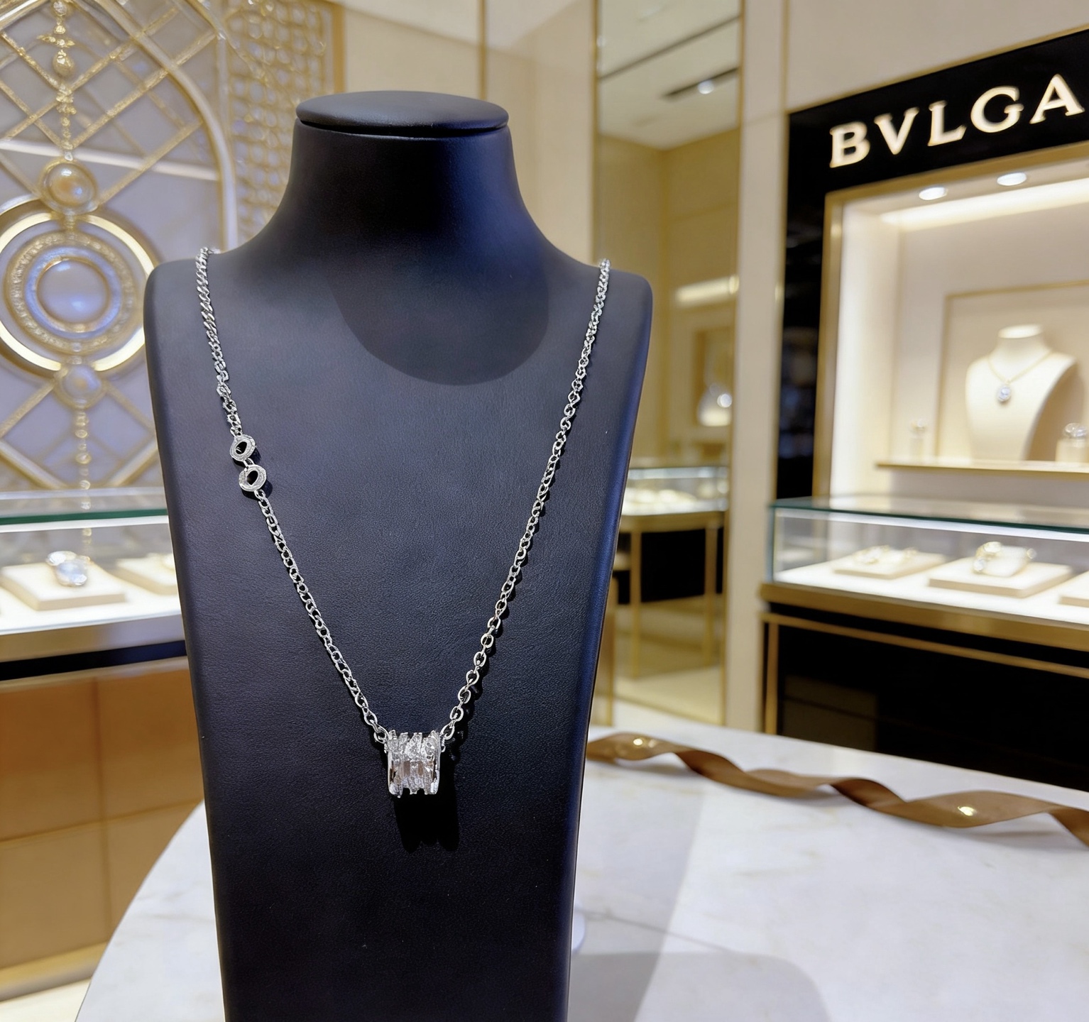 Bvlgari B zero1 necklace Silver-toned white gold with clear diamond accents 42cm