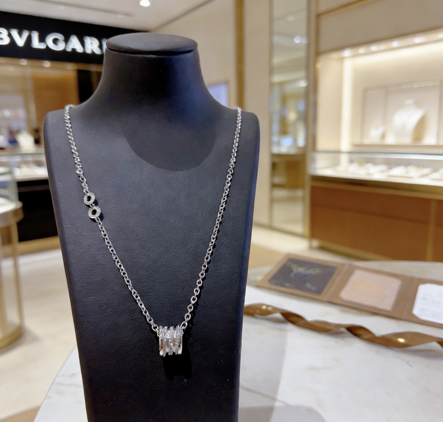 Bvlgari B zero1 necklace Silver-toned white gold with clear diamond accents 42cm