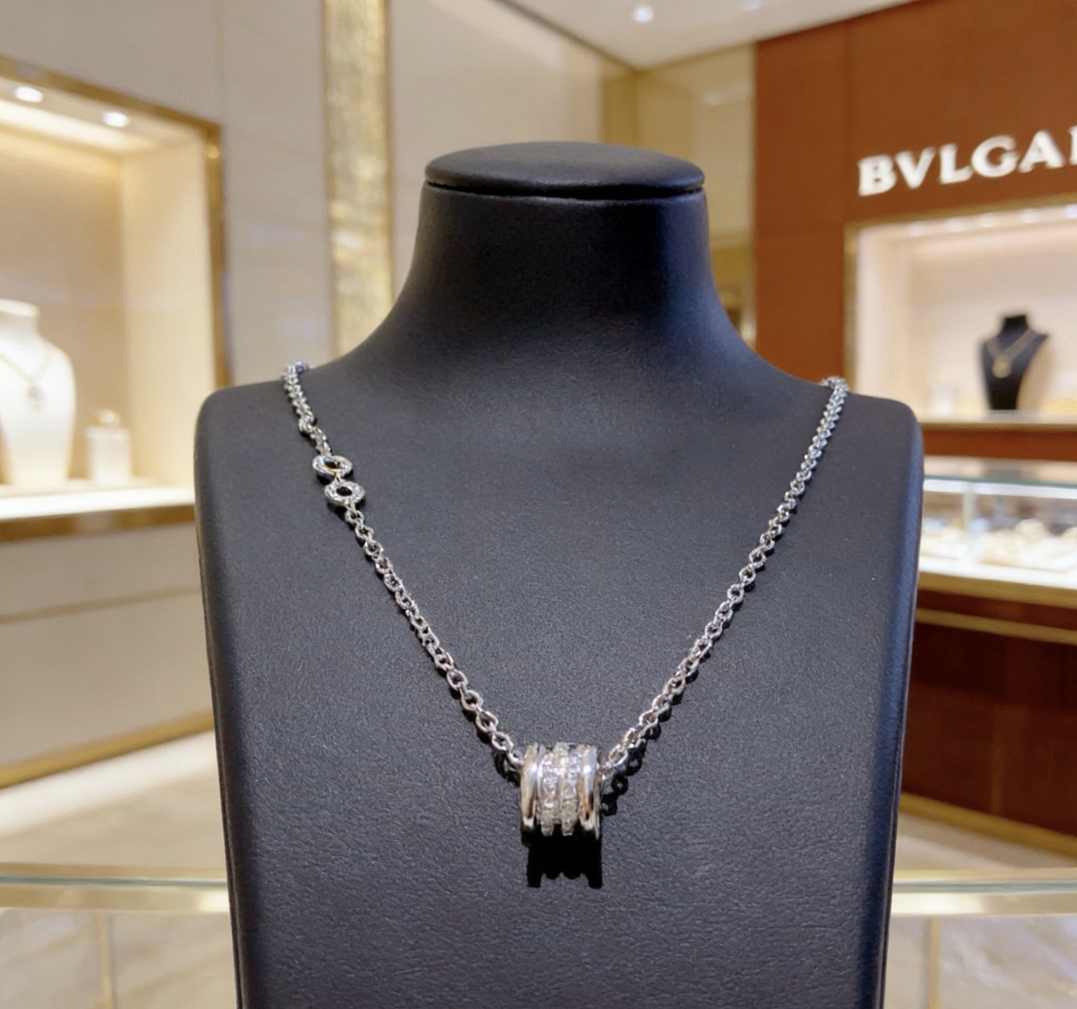 Bvlgari B zero1 necklace Silver-toned white gold with clear diamond accents 42cm