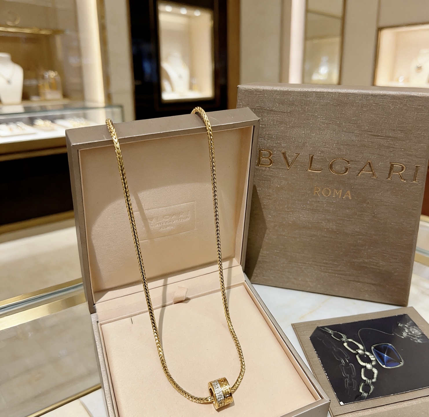 Bvlgari B zero1 necklace 18K yellow gold with pave set clear diamonds 60cm