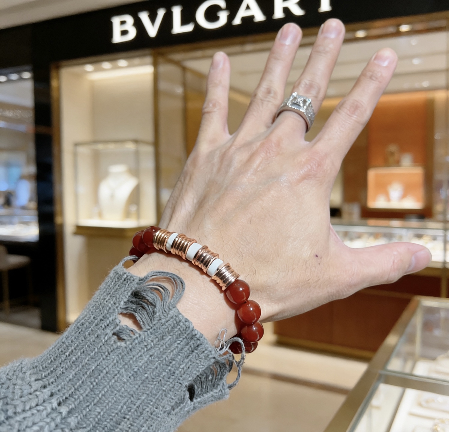 Bvlgari B zero1 bracelet Rose gold with red carnelian and white ceramic accents 18