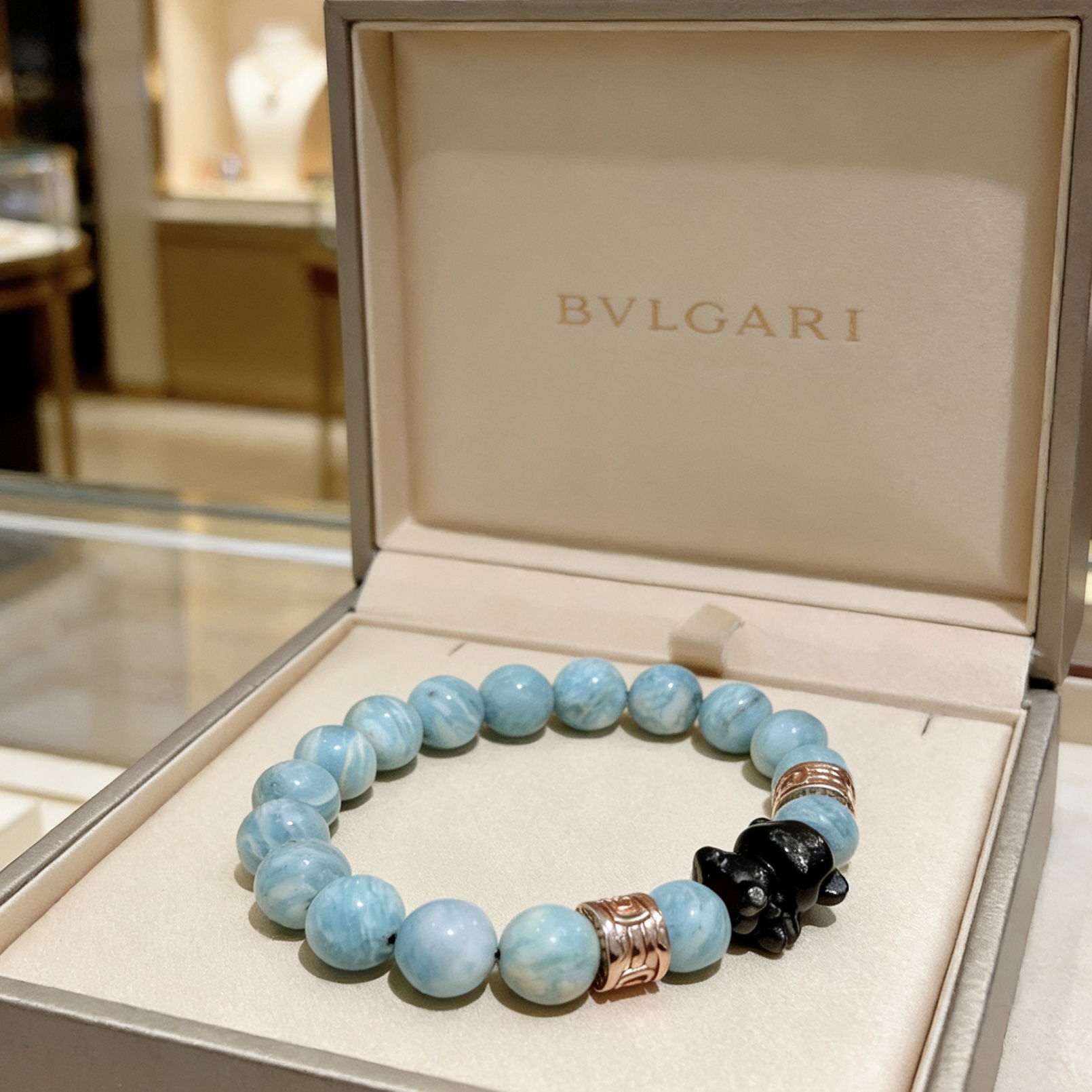 Bvlgari DIVAS DREAM bracelet rose gold light blue aquamarine beads black onyx charm 18