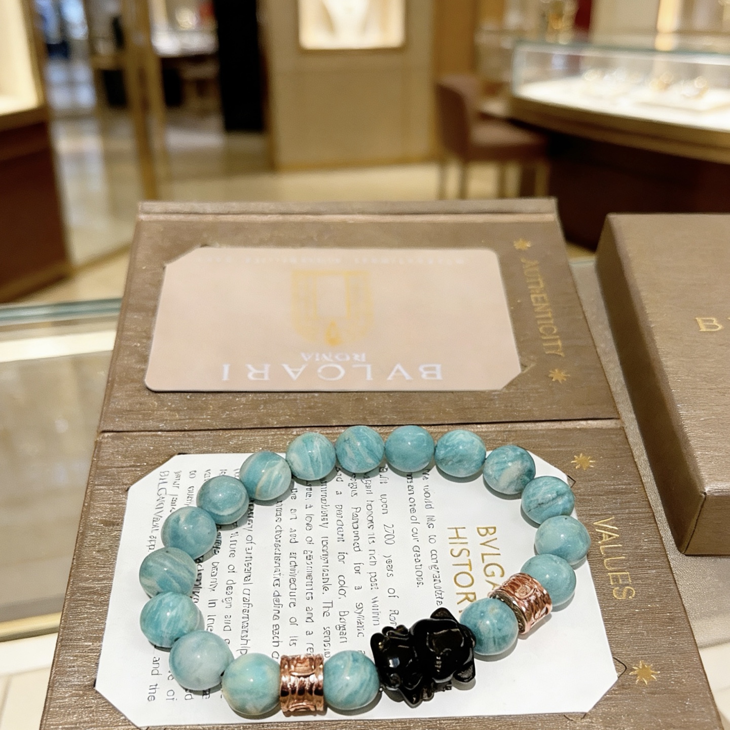 Bvlgari DIVAS DREAM bracelet rose gold light blue aquamarine beads black onyx charm 18