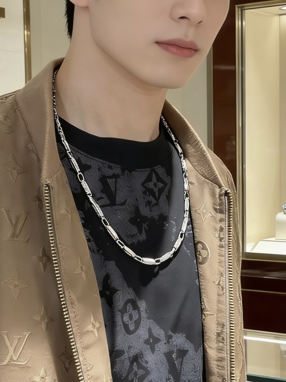 Bvlgari Bvlgari Bvlgari necklace silver-toned metal with clear diamond accents 50cm