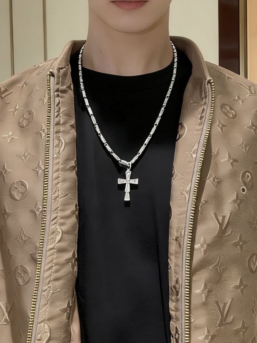 Bvlgari Serpenti Cross Pendant necklace 18K white gold with diamond accents 60cm