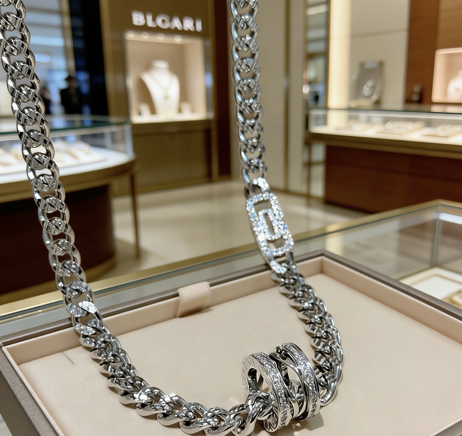 Bvlgari necklace