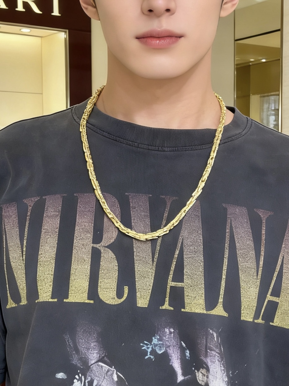 Bvlgari Bvlgari V necklace Yellow Gold 50cm