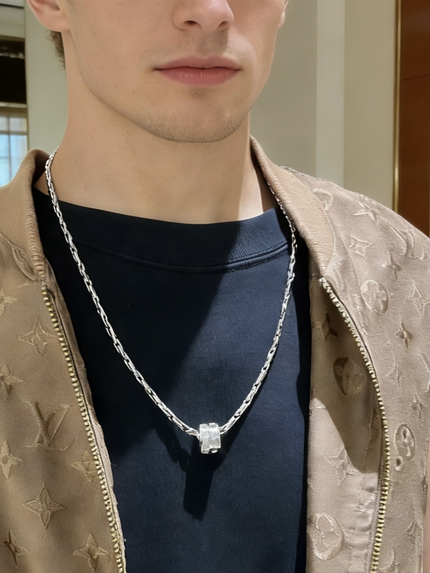 Bvlgari B zero1 necklace silver-toned white gold with clear diamond accents 60cm