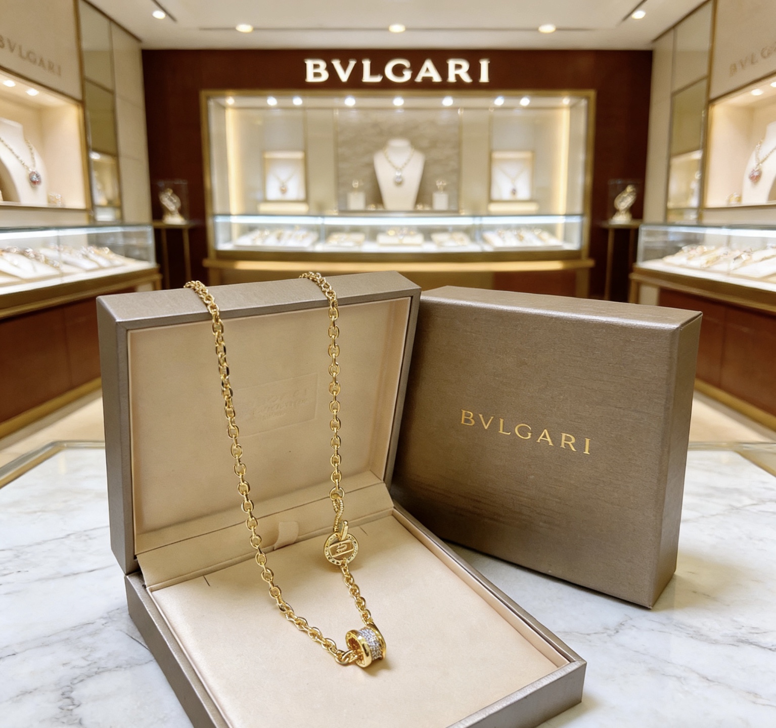 Bvlgari B zero1 necklace Yellow gold with pave diamond accents 50cm
