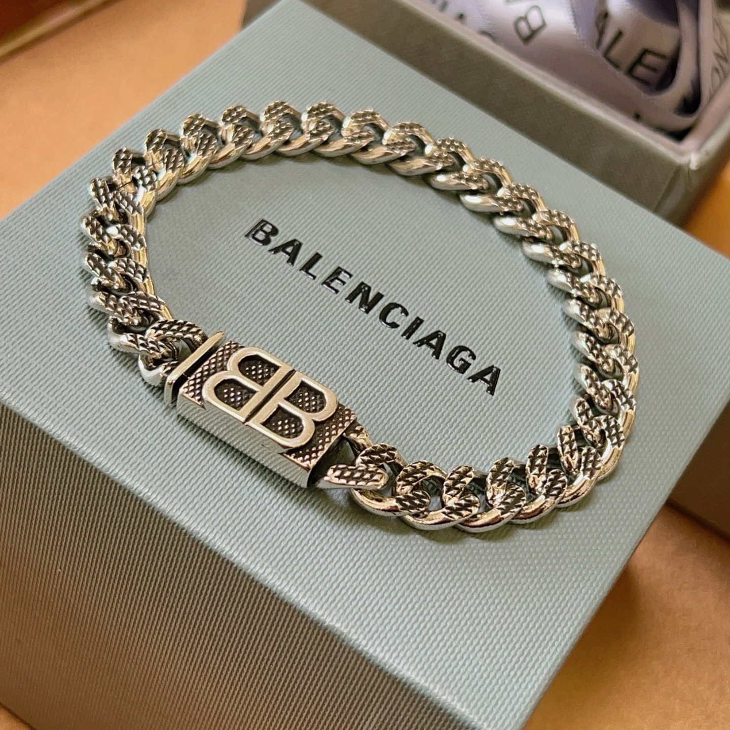 Luxury necklace 24cm