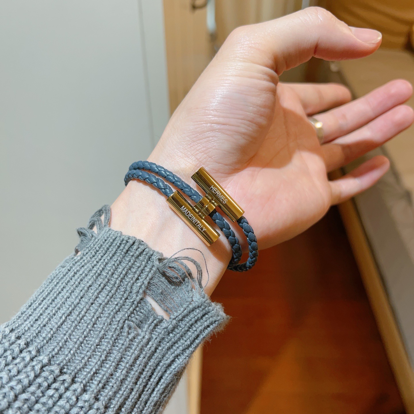 Bracelet Hermes Tournis Tresse Cuir tressé violet avec garniture en métal doré T3 19cm double tour