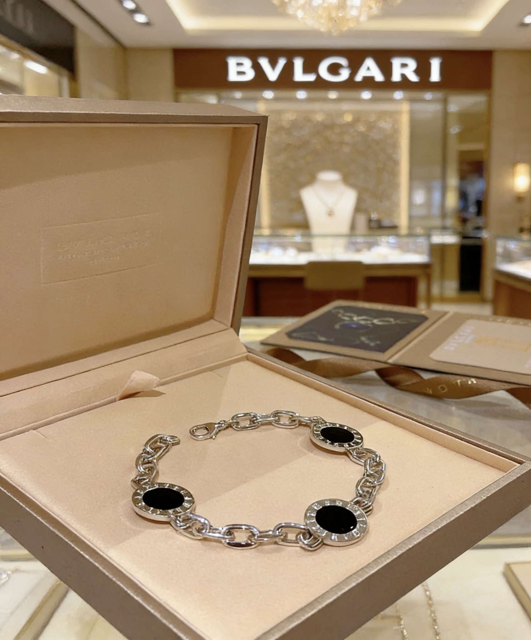 Bvlgari Bvlgari Bvlgari bracelet silver-toned metal with black onyx inlays 20cm
