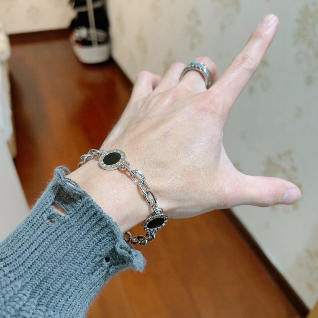 Bvlgari Bvlgari Bvlgari bracelet silver-toned metal with black onyx inlays 20cm