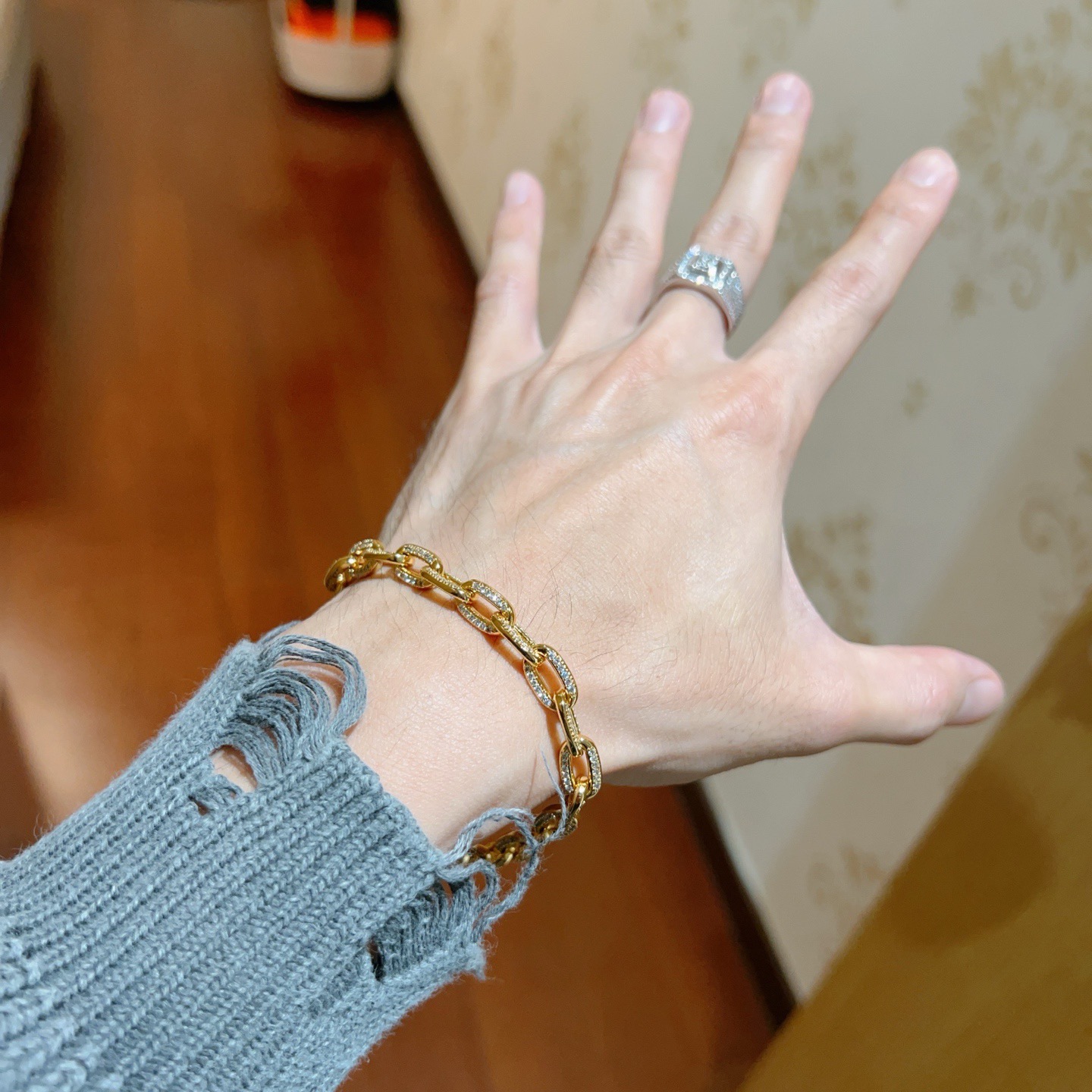 Bvlgari DIVAS DREAM bracelet 18k yellow gold with pave diamonds 18