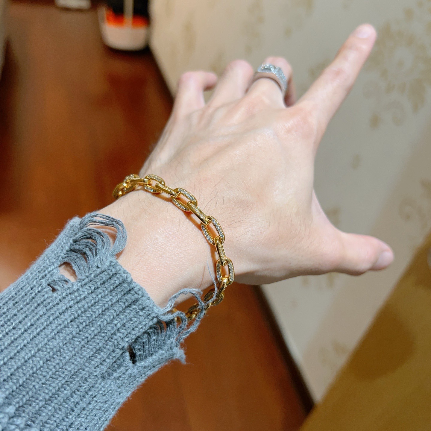 Bvlgari DIVAS DREAM bracelet 18k yellow gold with pave diamonds 18