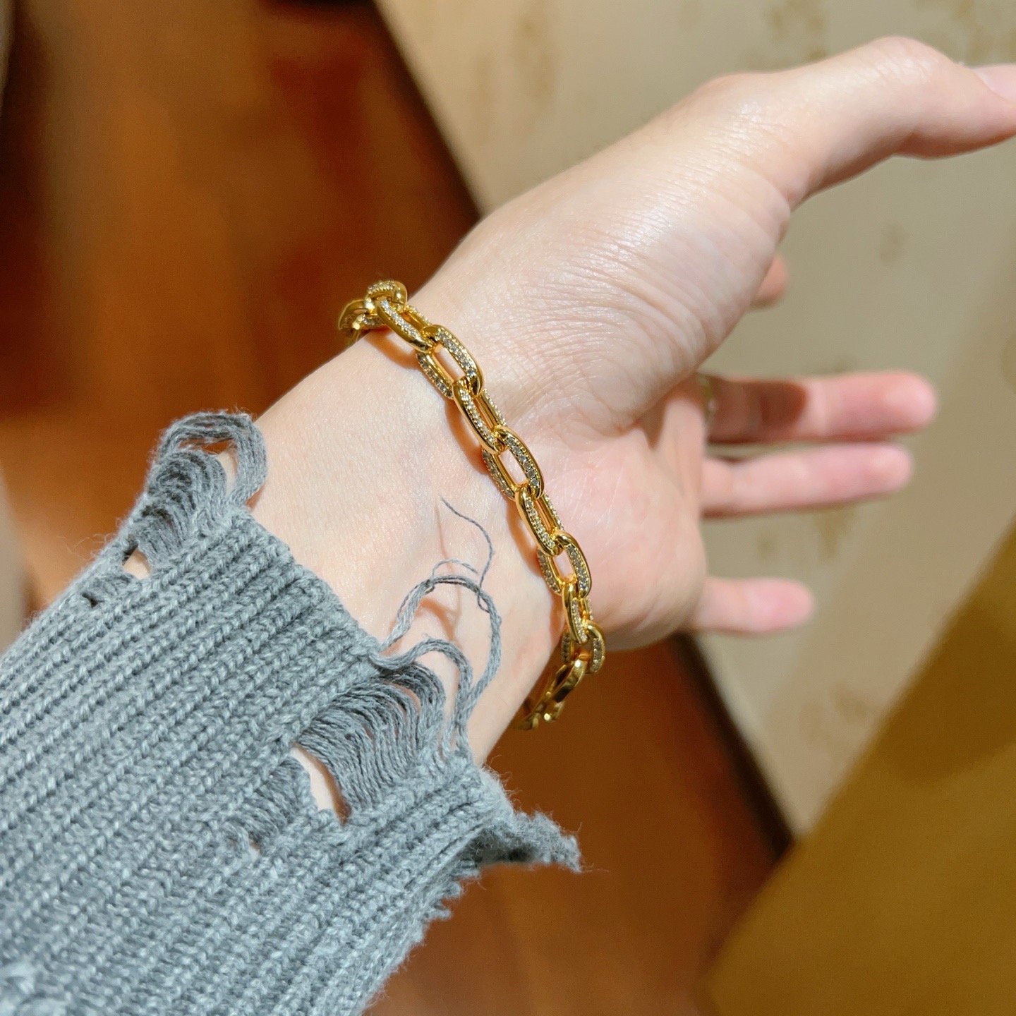 Bvlgari DIVAS DREAM bracelet 18k yellow gold with pave diamonds 18