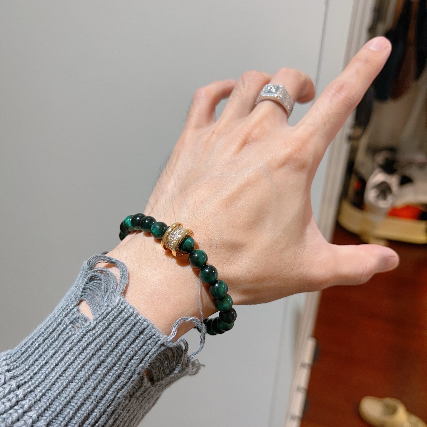 Bvlgari B zero1 bracelet Yellow gold with pave diamonds green tiger s eye beads 18