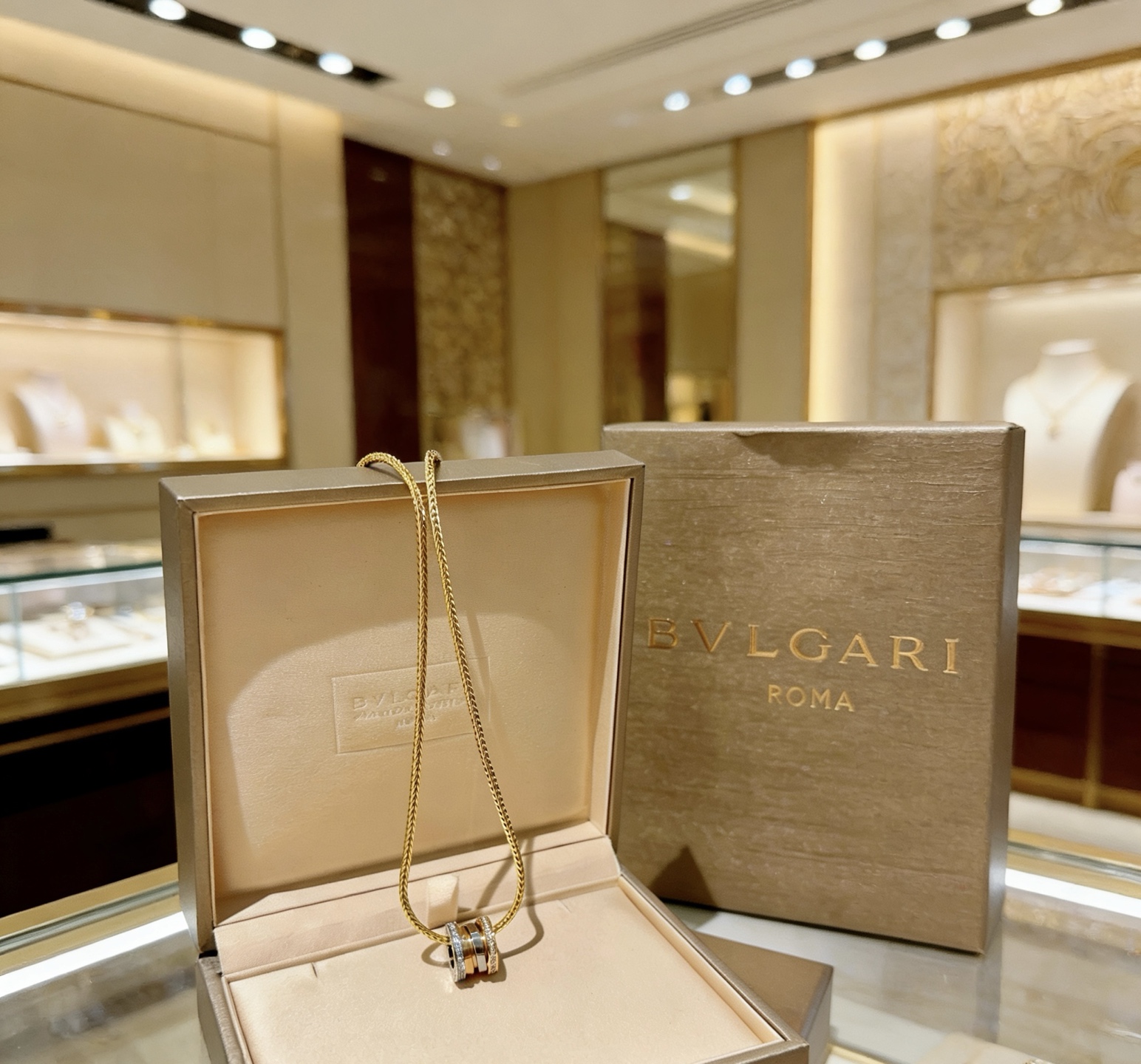 Bvlgari B zero1 necklace Yellow gold rose gold white gold with diamond accents 60cm