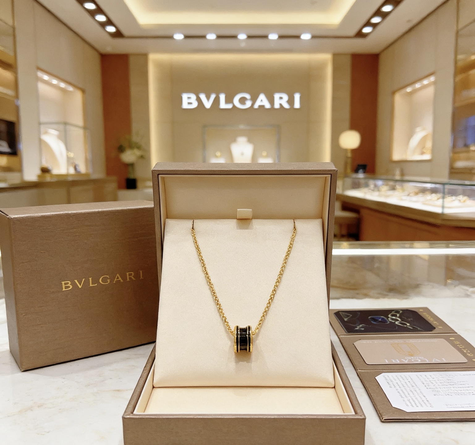 Bvlgari B zero1 necklace Yellow gold with black ceramic 60cm