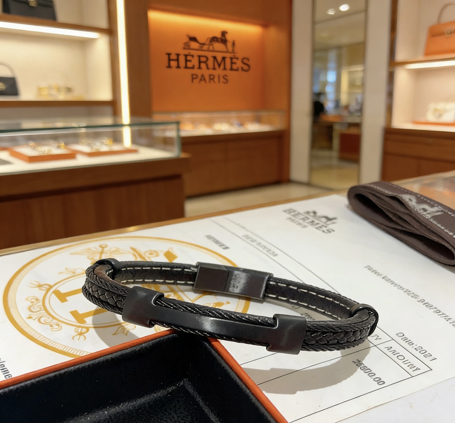 Bracciale Hermes New Anger Forest in pelle nera con hardware in canna di fucile 19 cm