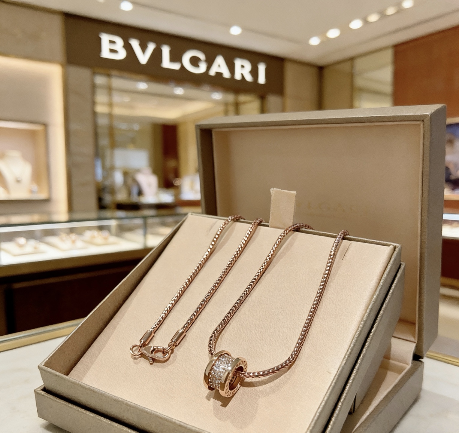 Bvlgari B zero1 necklace Rose gold with pave set clear diamonds 46cm