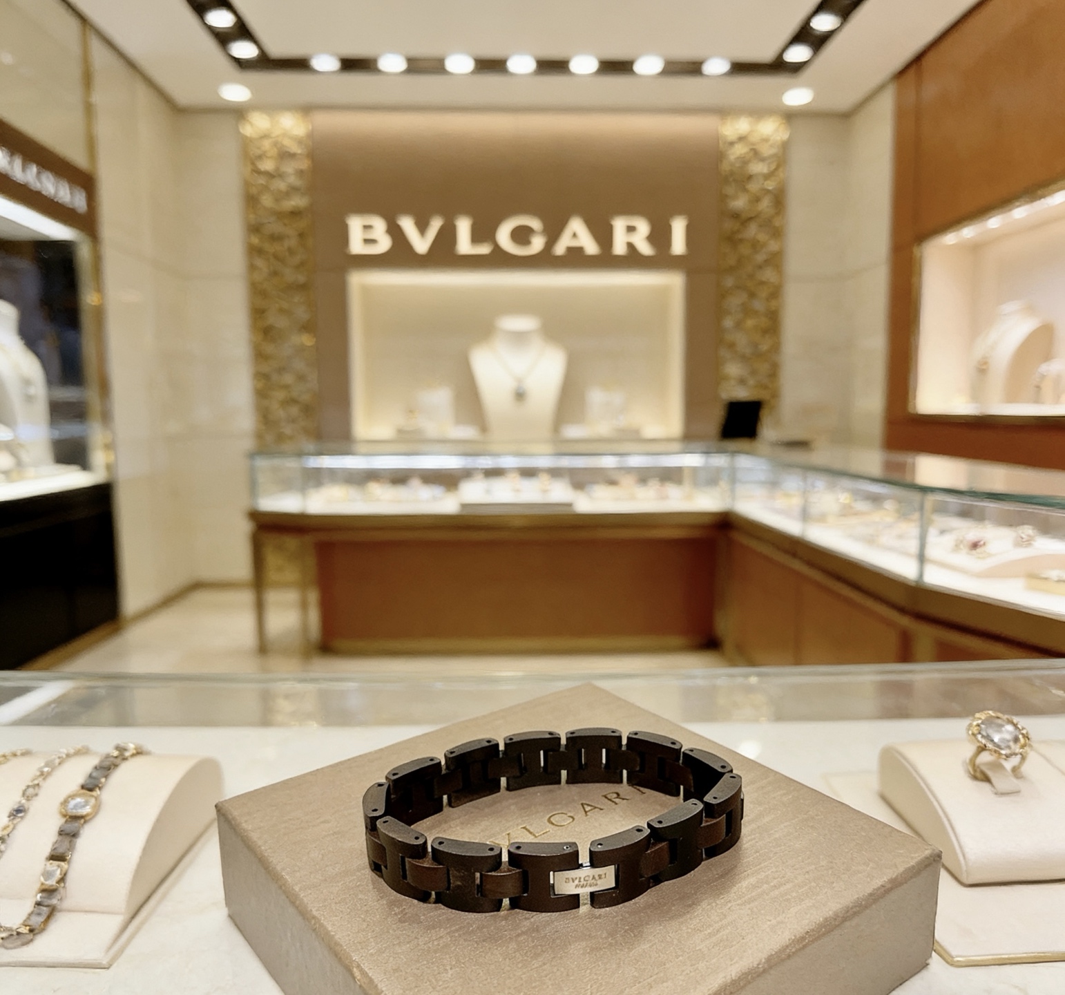 Bvlgari BVLGARIBVLGARI bracelet matte dark brown wood with silver-tone metal clasp 19cm