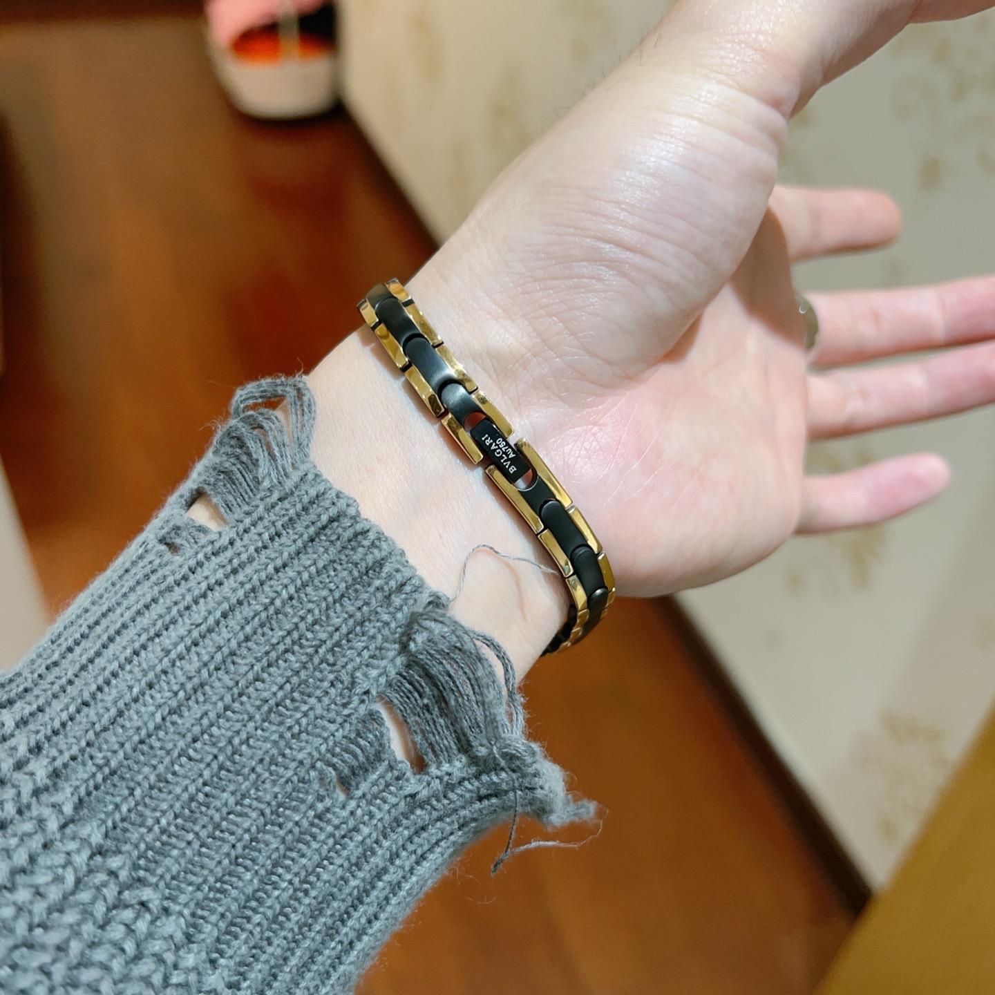 Bvlgari Divas Dream bracelet Yellow gold and black ceramic with silver-toned magnetic accents 19cm