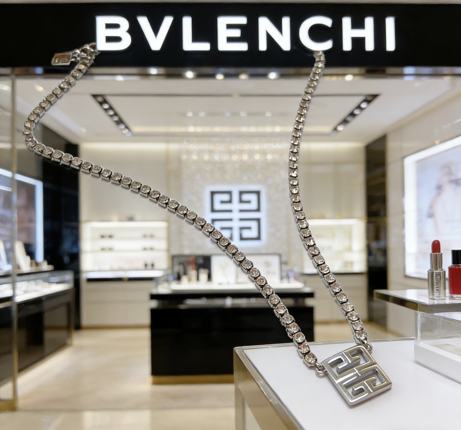 Luxury necklace