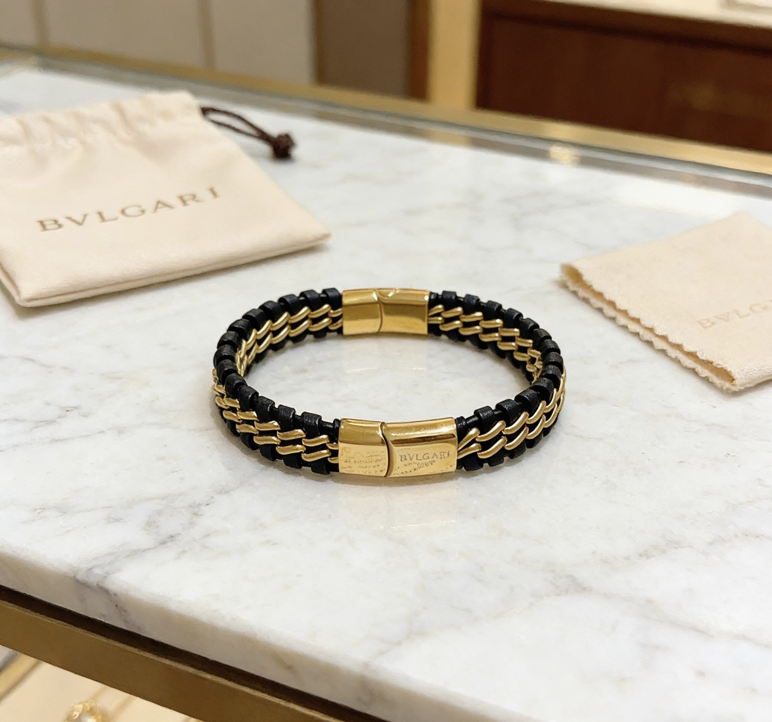 Bvlgari B zero1 bracelet Yellow gold tone metal with black woven leather 19cm
