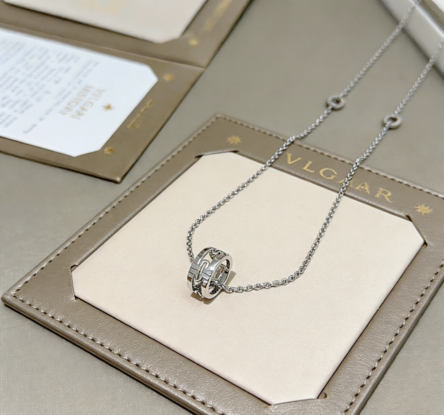 Bvlgari Parentesi necklace Silver-toned metal no gemstones 45cm
