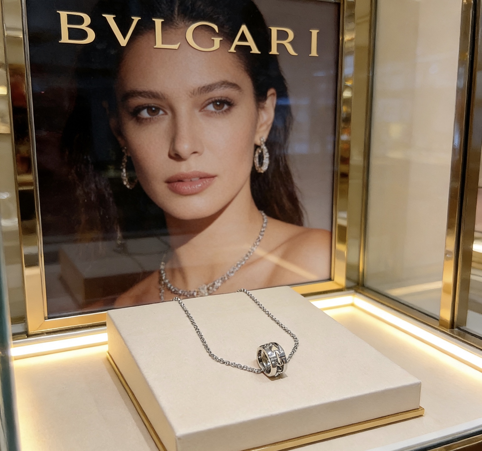 Bvlgari Parentesi necklace Silver-toned metal no gemstones 45cm