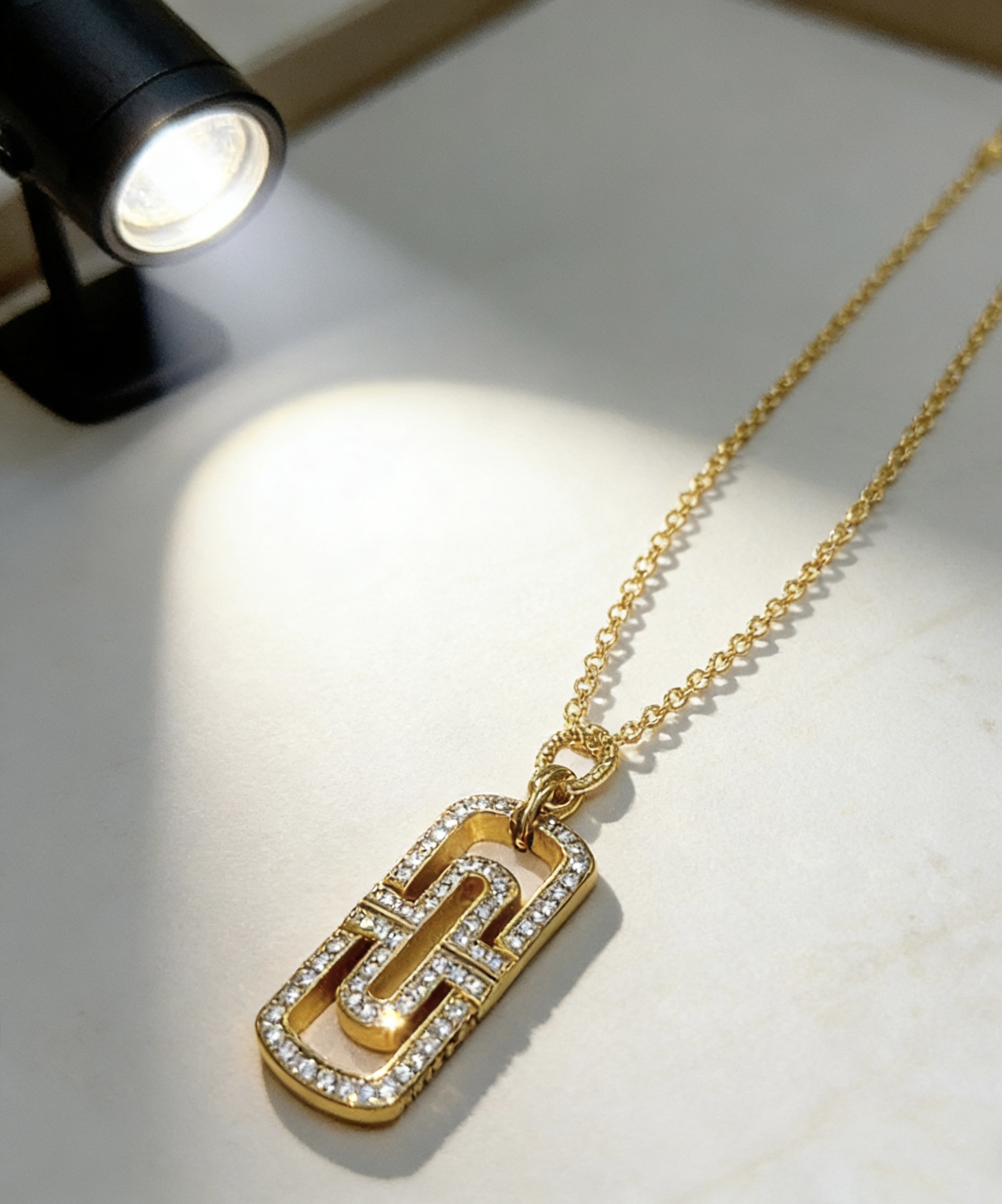 Bvlgari Parentesi necklace Yellow gold with clear diamond pave accents 60cm