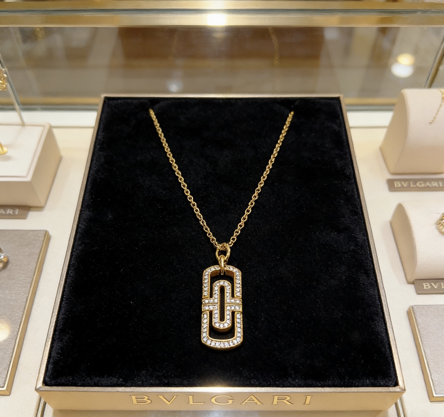 Bvlgari Parentesi necklace Yellow gold with clear diamond pave accents 60cm