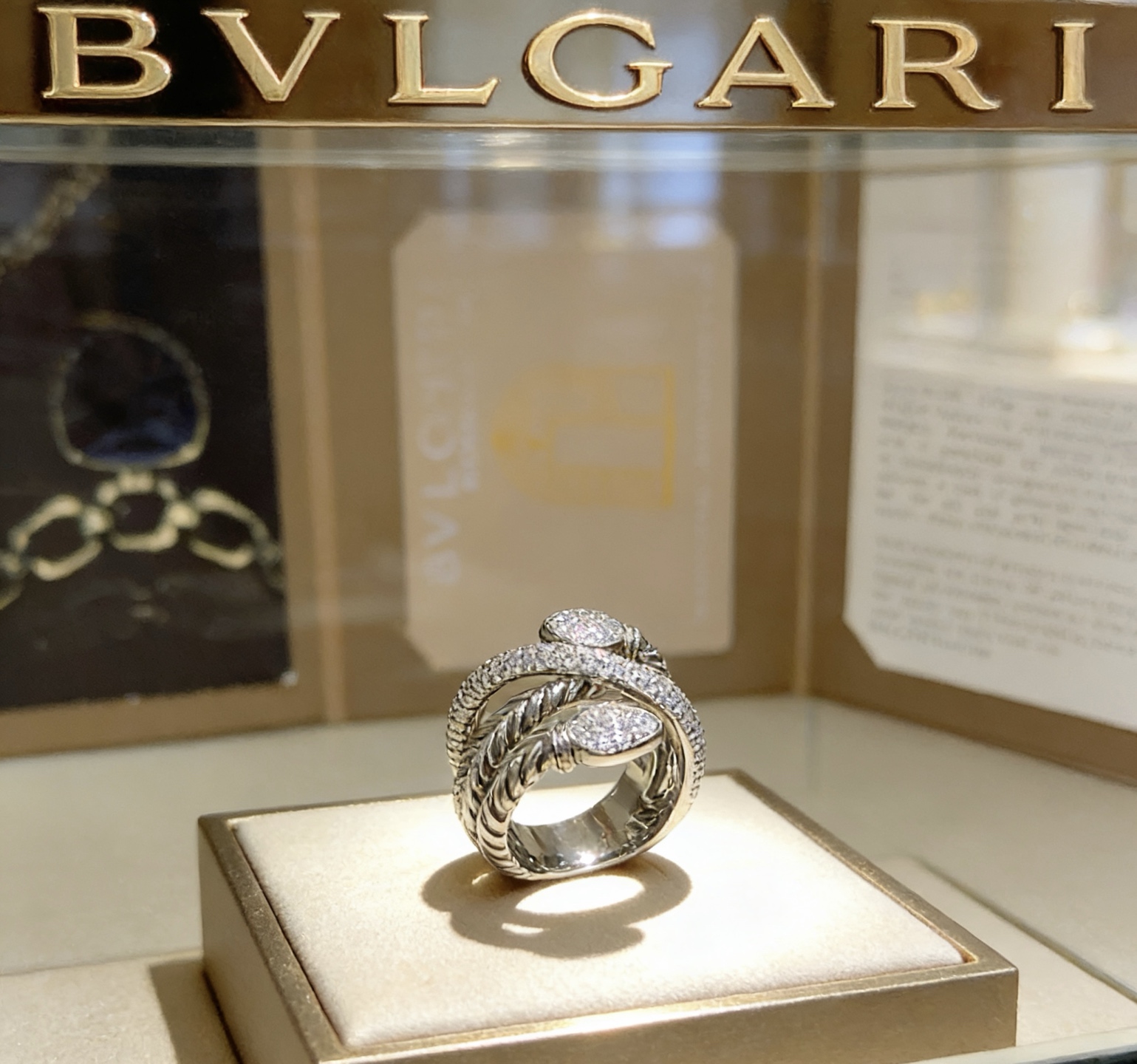 Bvlgari Serpenti ring silver-toned metal with clear pave diamonds US 7