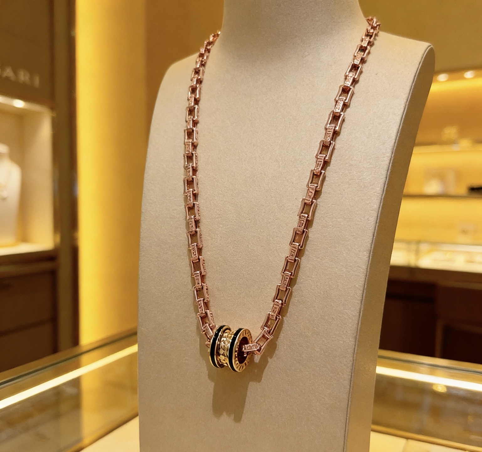 Bvlgari B zero1 necklace rose gold with black ceramic accents 45cm