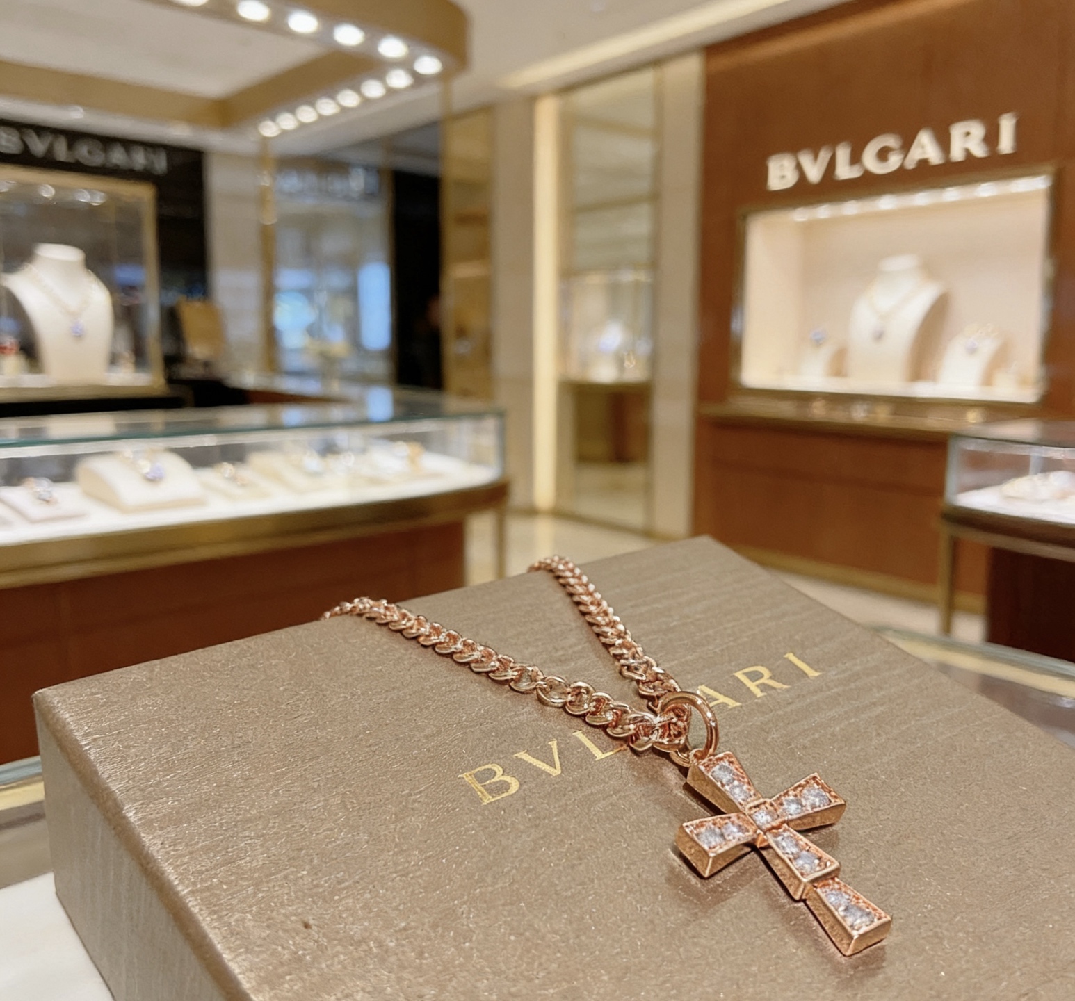 Bvlgari Serpenti Cross Pendant Necklace necklace Rose gold with clear diamond pave 50cm