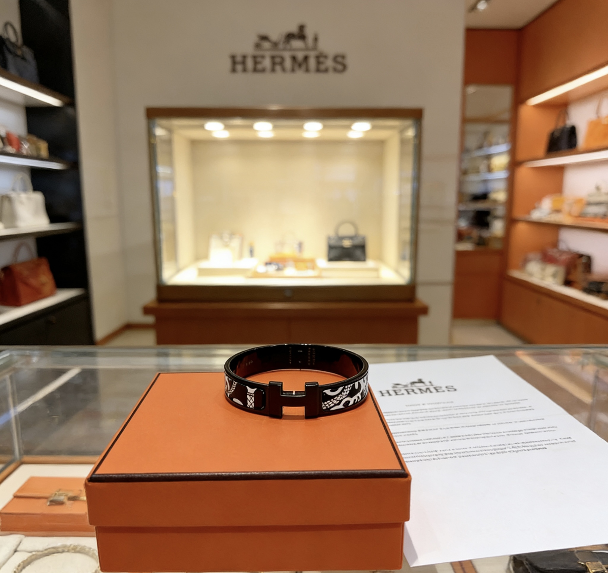 Bracciale Hermes Clic H smalto nero con motivo bianco metallo placcato nero 17