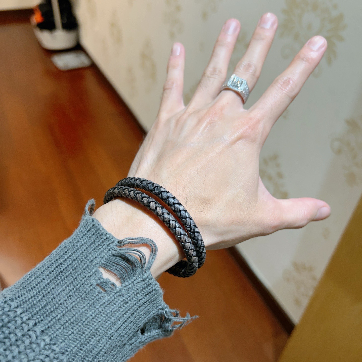 Bracciale Hermes Tournis Tresse chiusura in metallo nero opaco pelle intrecciata grigio scuro 19 cm