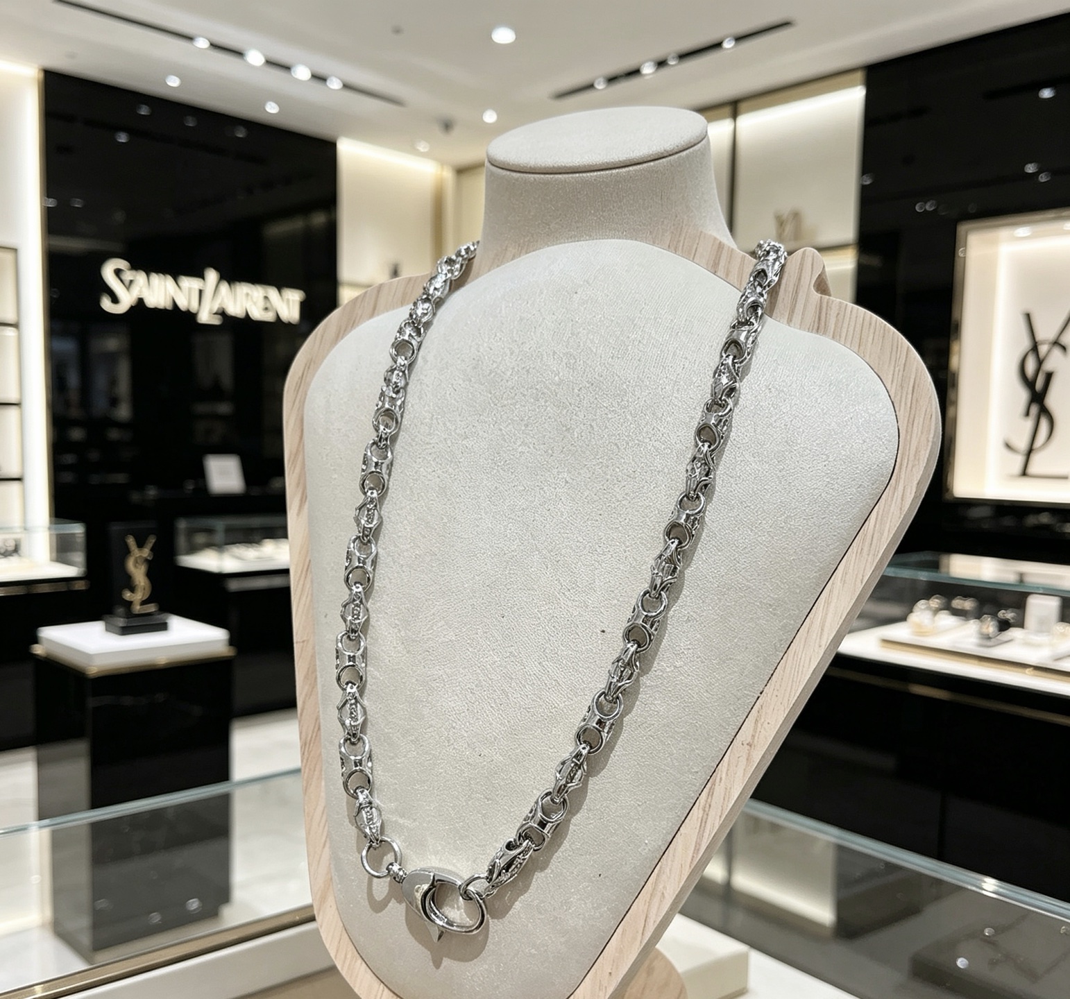 Saint Laurent V Chain Necklace necklace silver-toned metal no accent stones 60cm