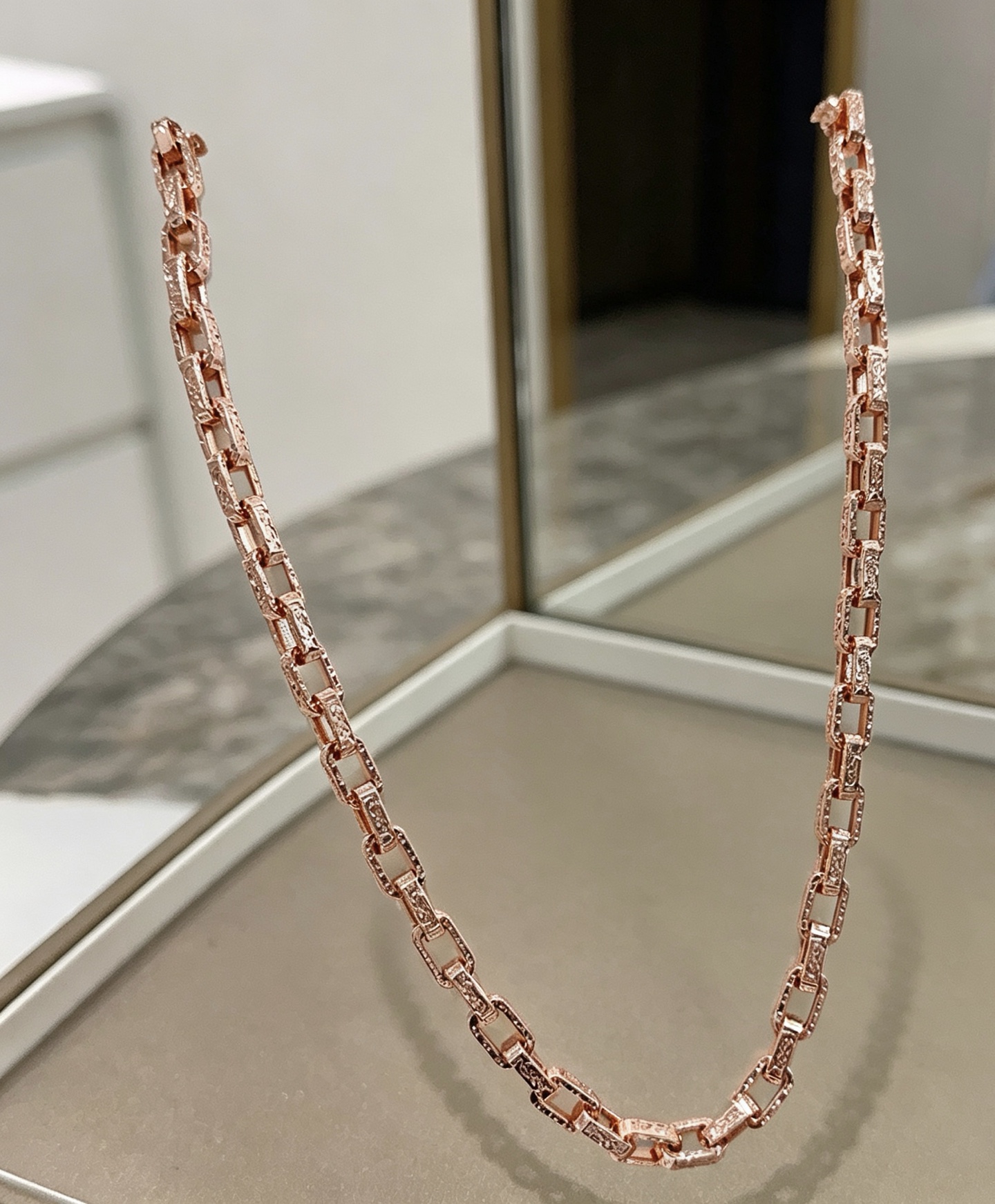 Saint Laurent V Textured Chain necklace Rose gold 60cm