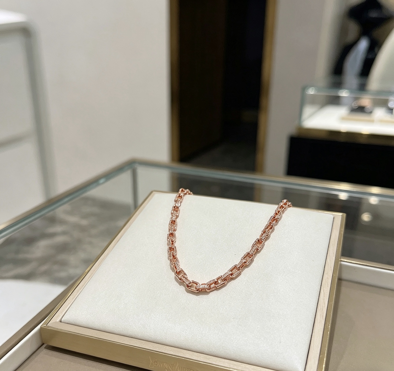 Saint Laurent V Textured Chain necklace Rose gold 60cm