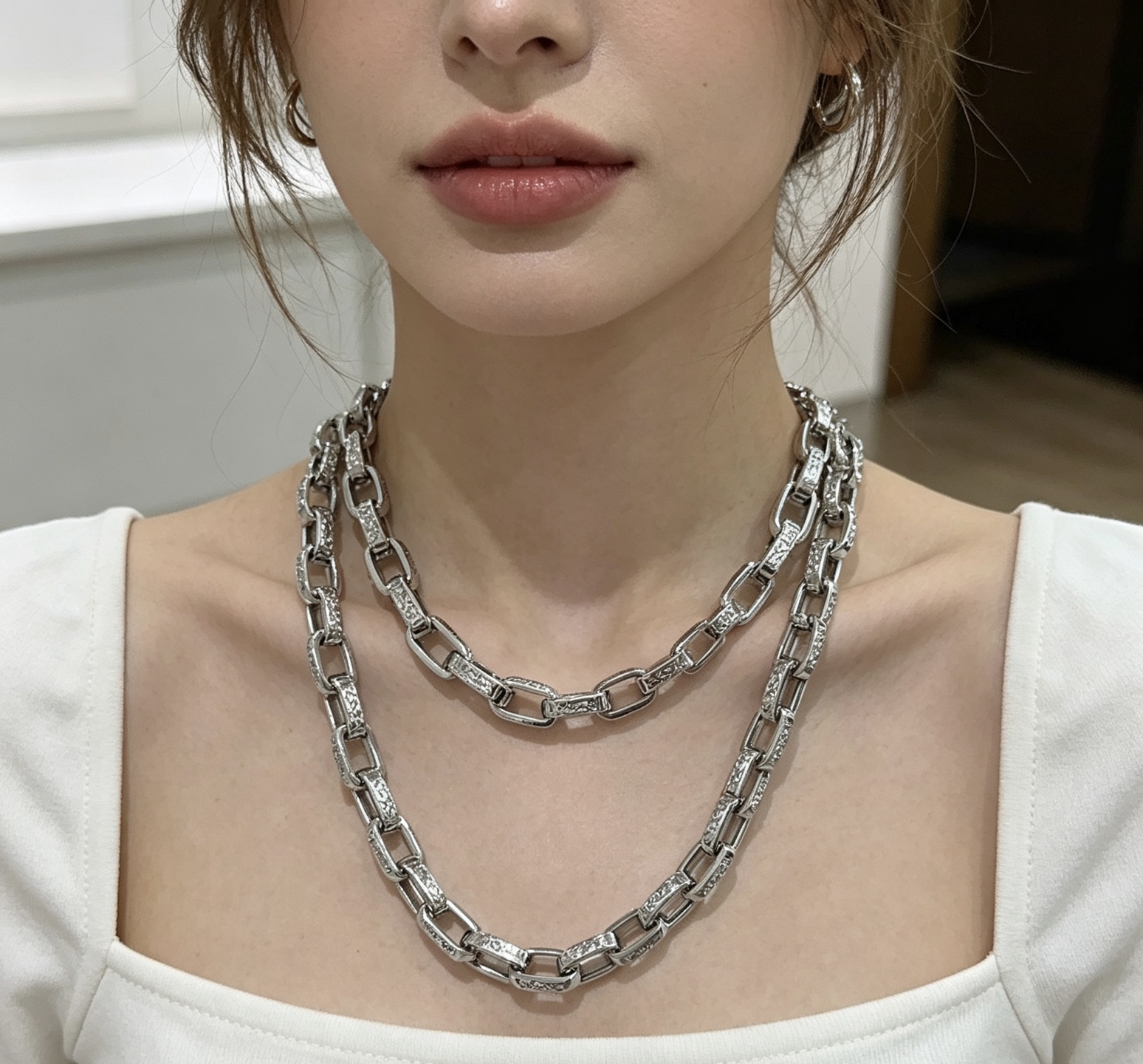 Saint Laurent DIVAS DREAM necklace silver-toned metal with clear pave stone accents 60cm
