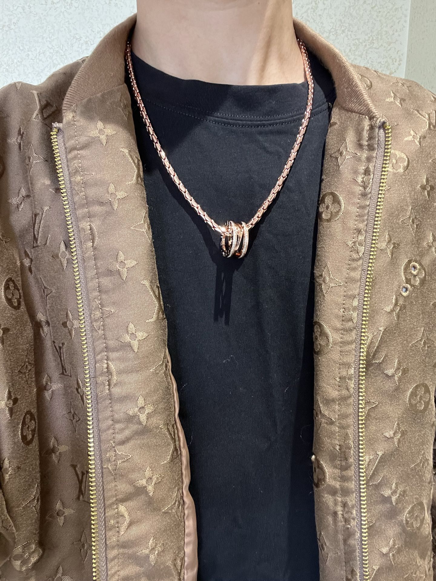 Bvlgari DIVAS DREAM necklace 18K rose gold with clear diamonds 60cm